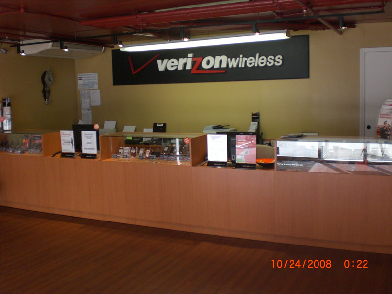 WPI Verizon Wireless, from its QueensWest.com directory listing